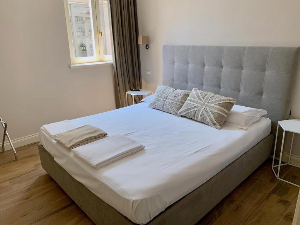 Apartamento Dimora San Carlo Roddi Habitación foto